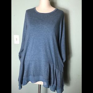 Logo lounge green long sleeve tunic blouse size Medium